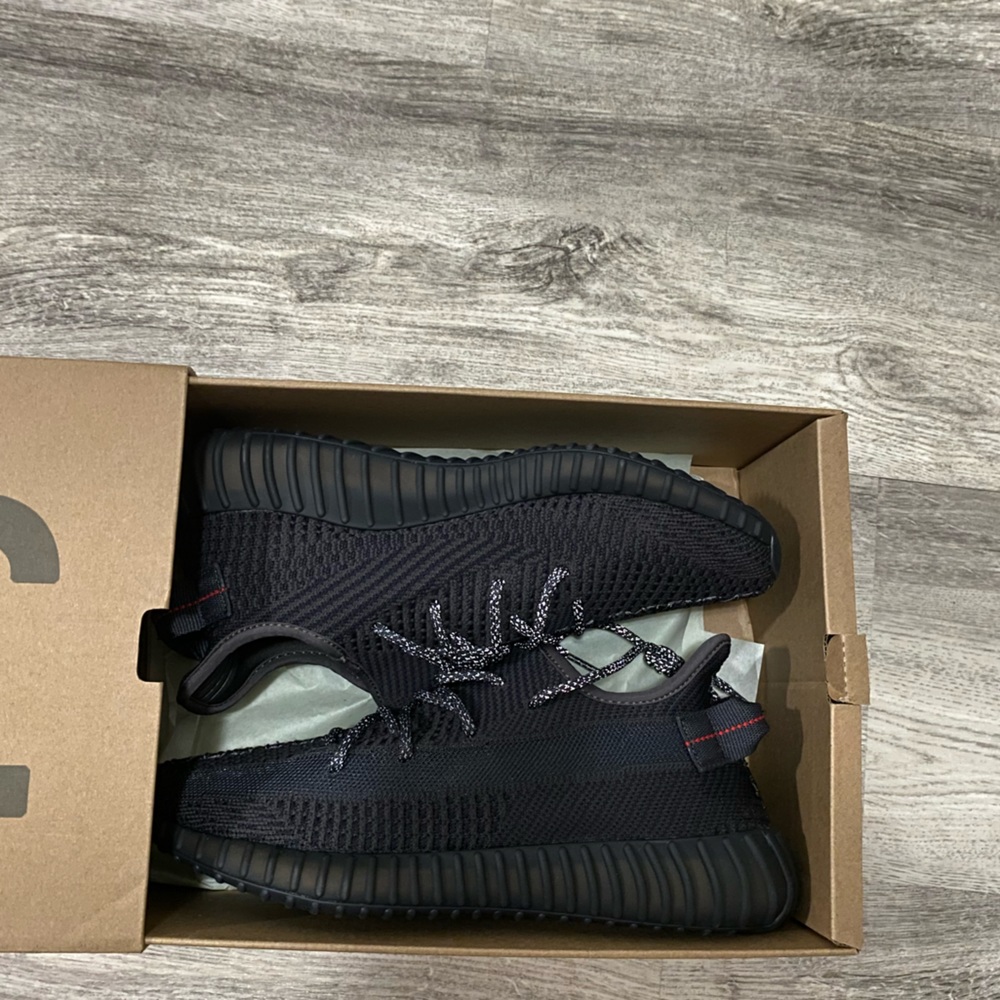 Yeezy 350 Black Non- Reflective Size 9